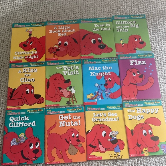 Clifford the Big Red Dog Scholastic Phonics Reading Program-12 Books - Picture 1 of 2